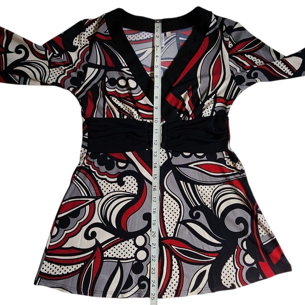 Heart Soul Red Black White Multicolor Swirl Print Faux Wrap 3/4 Sleeve Top Sz M - Picture 11 of 12